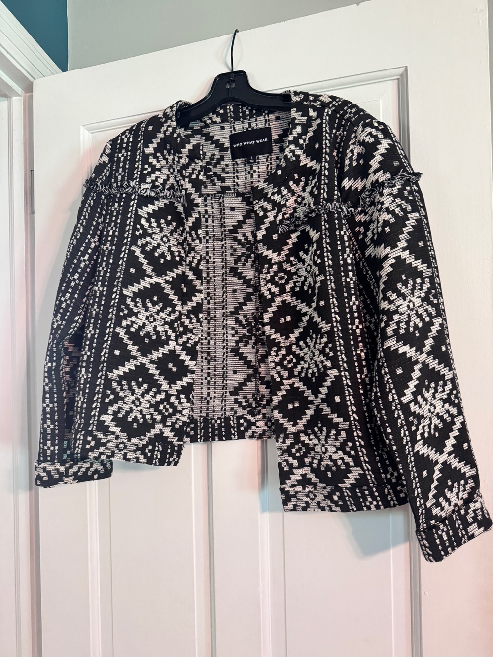 Who What Wear Black and White Geometric Knit Cardigan